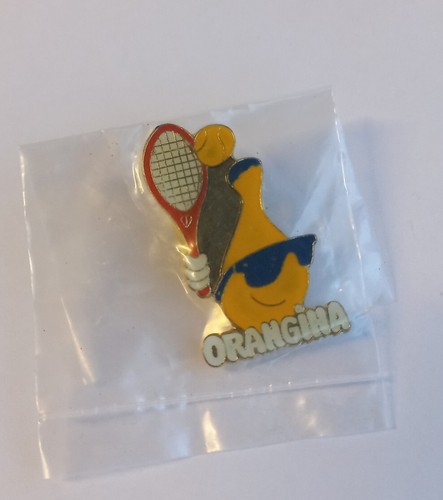 Pin bouteille orangina - pin's,