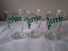 Lot trois grands - trois, verres