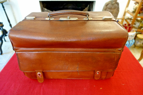 Magnifique valise malle - magnifique,