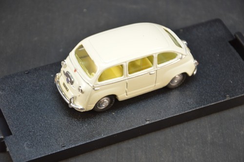 Jouet fiat 600 multipla - jouet,