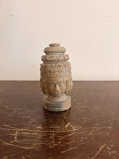 Ancien tête Pierre Sculpté