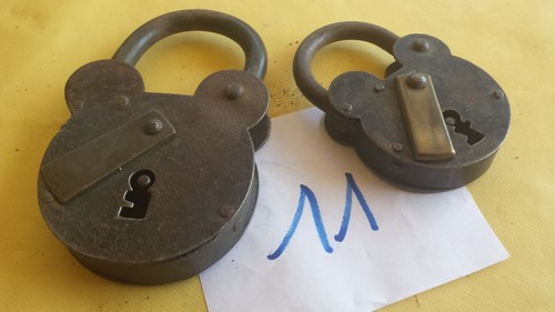 Anciens cadenas à - 11/,