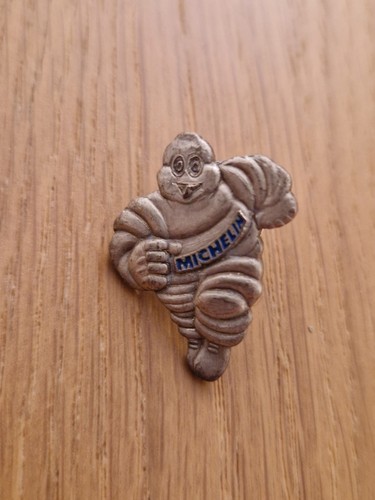 Pin bibendum michelin - bibendum,
