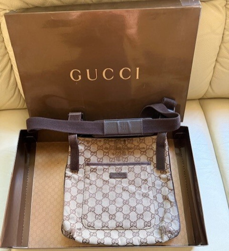 Authentic gucci supreme - authentic, gg