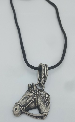 Collier chaîne tête tour - tête,