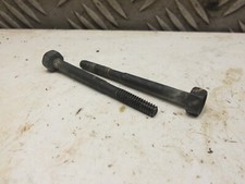 Coupe bordure Homelite i625CD - 2 vis de carburateur longueur 61 mm hors tout