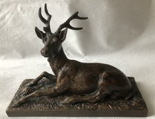 Sculpture animalière Cerf Assis en bronze signée FRATIN XIXe