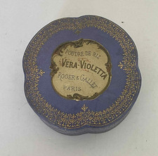 ANCIENNE BOITE PUBLICITAIRE EN
