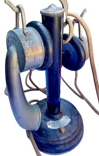 Téléphone sur pied