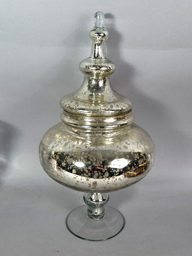 Ancien très grand pot - , couvert