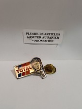 (B4) Pin's vintage épinglette