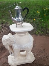 Tabouret de jardin ou table d'appoint en céramique blanche creme Vintage Elephan