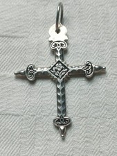 Bijou ancien : pendentif , croix de Jeannette  régionale , pensée.