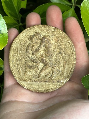 Médaillon scène érotique - médaillon,