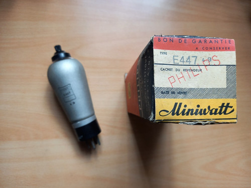Philips miniwatt e447 - philips,