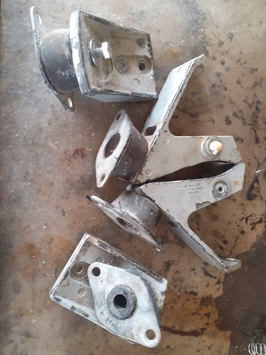 Platines fixations support - platines,