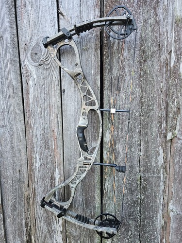 Hoyt charger compound - charger, bow