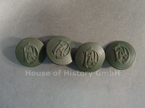 148285 lot boutons gris - de,