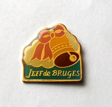 RNT D/ pin's chocolat Jeff de Bruges cloche de Paques