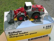 NZG 1/50 LIEBHERR CHARGEUR sur