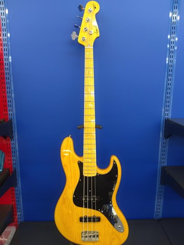 Guitare basse électrique