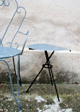 Table basse d'appoint en métal et fer forgé H. 49 cm  L.42 cm