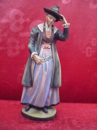 Belle figurine bois de - figurine, en