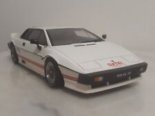 LOTUS ESPRIT TURBO RHD WHITE 1981 1/18 AUTOART PERFORMANCE