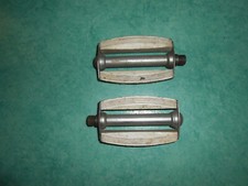 Paire de pédales blanche avec