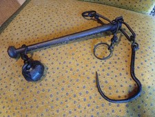 Ancienne Petite Balance Romaine Axe gradué Bois XVIII°s possible Art Populaire