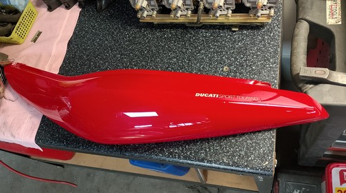 Carenage arriere gauche - arriere, ducati