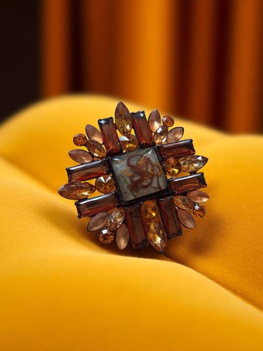 Broche vintage strass ambre