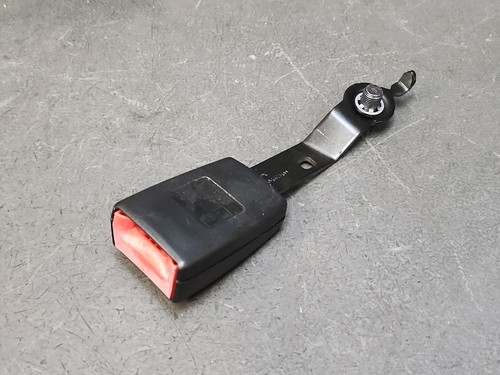 Attache ceinture sécurité