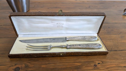 Service gigot argent - service, en