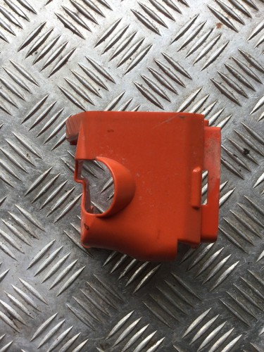 Capot moteur pour taille haie - capot,
