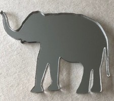 Miroir en forme d'éléphant