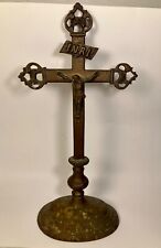 Christ en croix. Crucifix en laiton. Religiosa. Epoque 18ème.