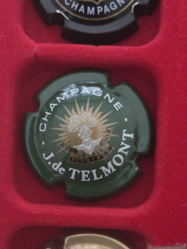 Capsule champagne de - capsule, j