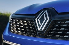 Logo Calandre Avant Clio 5