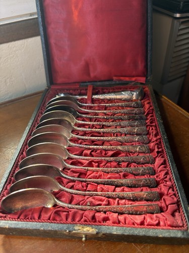 Coffret cuillères café - À,