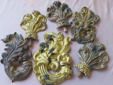 Éléments en bronze laiton