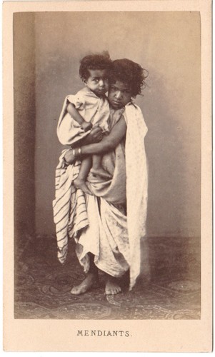 Enfants mendiants dans les - enfants,