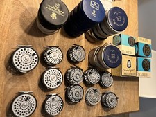 LOTS de 12 moulinets de peche à la mouche hardy