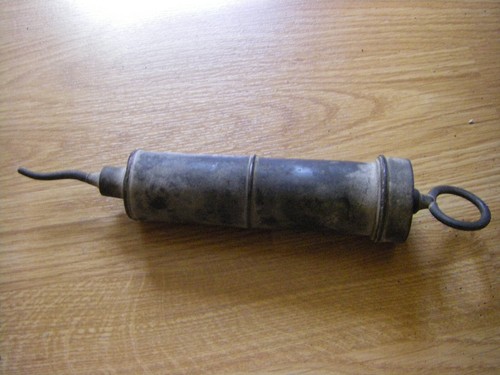 Ancienne seringue agricole - seringue,