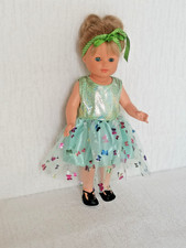 Vêtements de poupée modes et