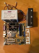 Carte mère ASUS A8N-VM - Format microATX - Processeur AMD Athlon 64 3200+