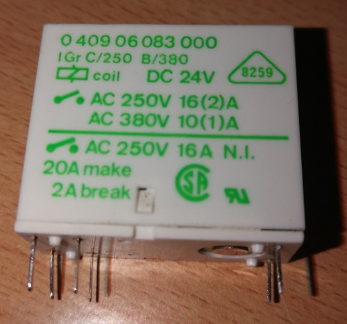Relais pour circuits imprimés