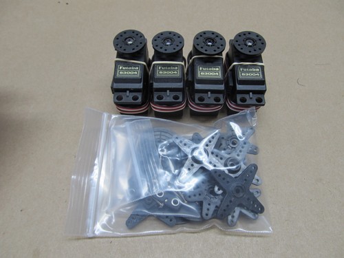 Four used futaba - futaba, servos