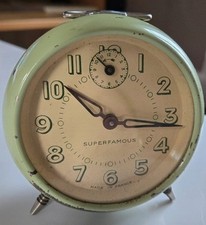 Superbe Reveil Superfamous