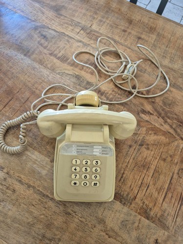 Ancien téléphone fixe - , ivoire